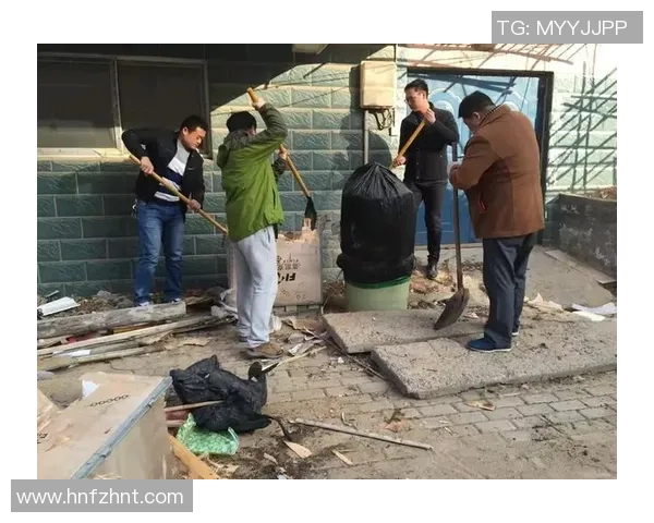 足球明星自信插腰姿势展现魅力与力量的精彩瞬间